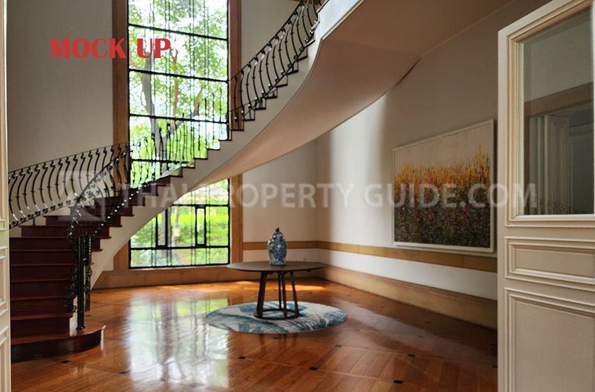 House with Private Pool in New Petchburi 